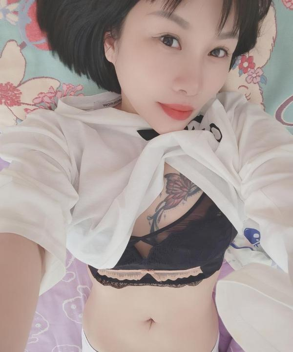 纹身短发御姐琳琳