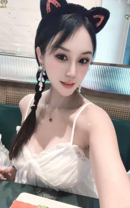 罗湖奶牛白雪