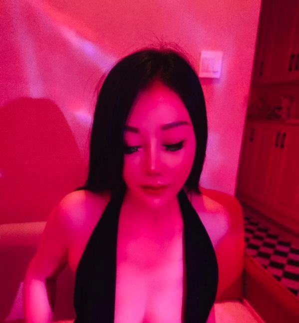 服务系母狗