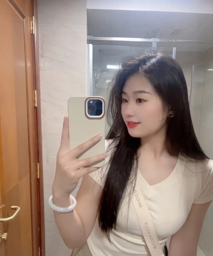 江宁刚下海邻家女孩