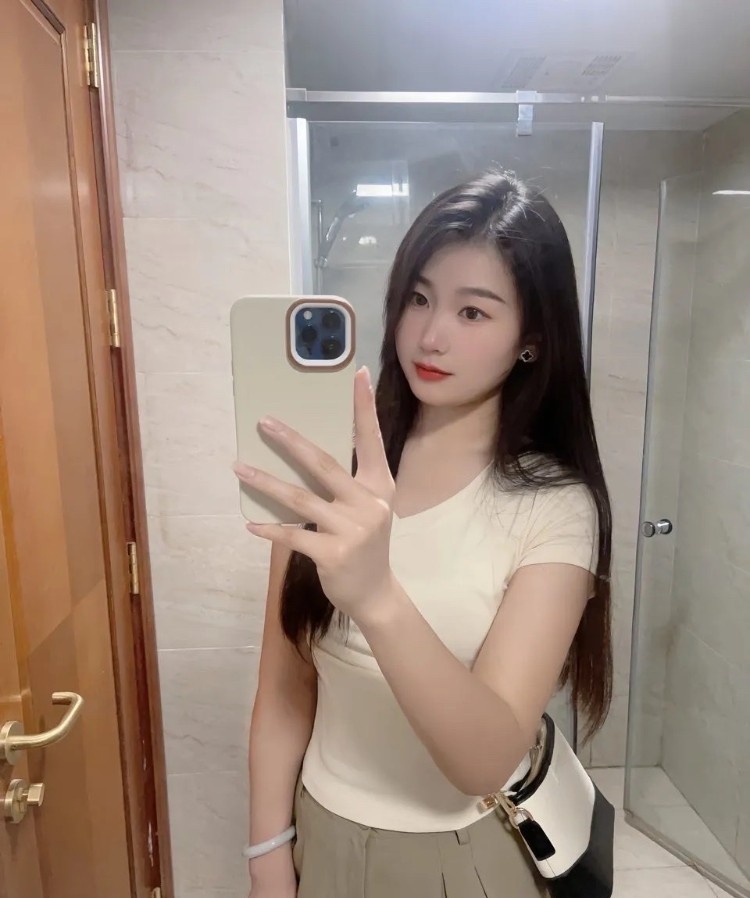 江宁刚下海邻家女孩