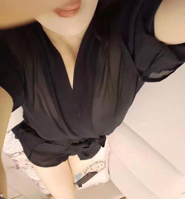 政务苗条中项安琪