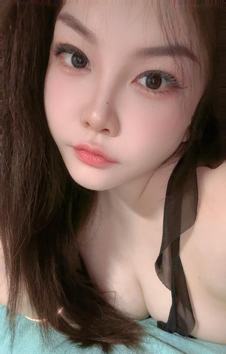 南门性感大胸妹子