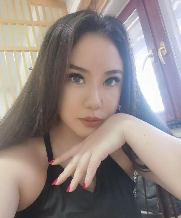 出击少妇莹儿