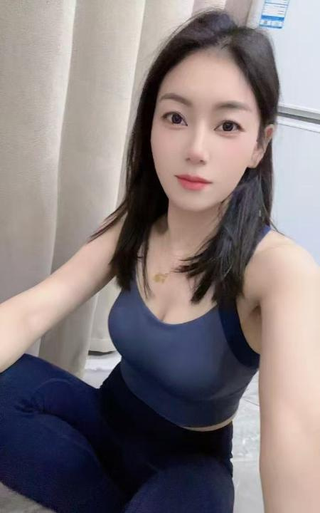 江夏大奶御姐
