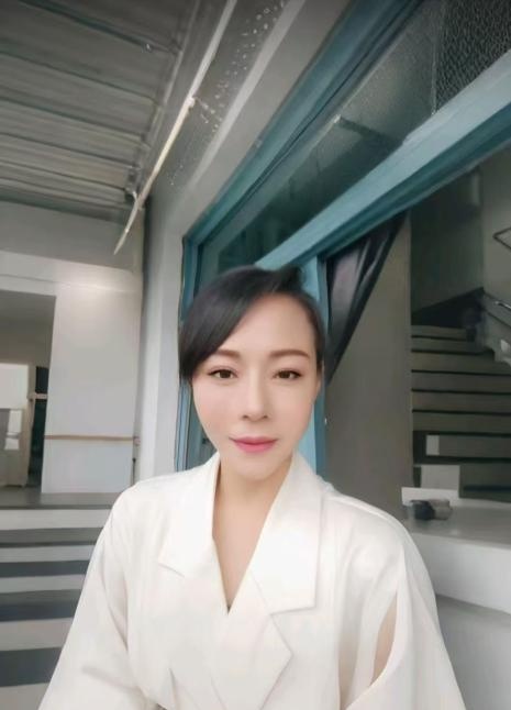 激情舌吻少妇