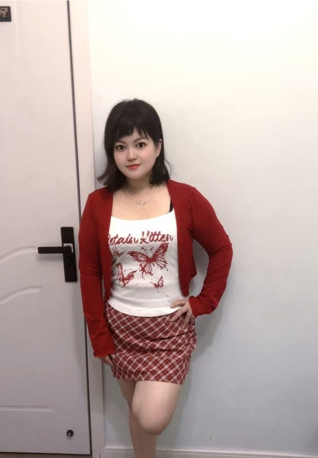 丰腴小少妇