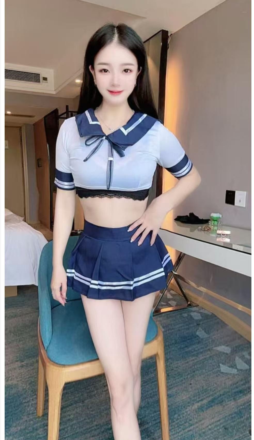 制服小红豆