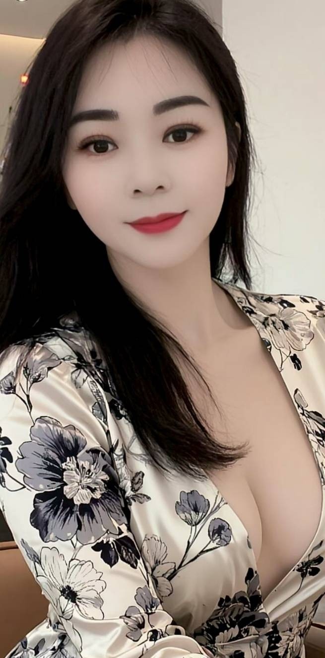 大胸美女性价比高