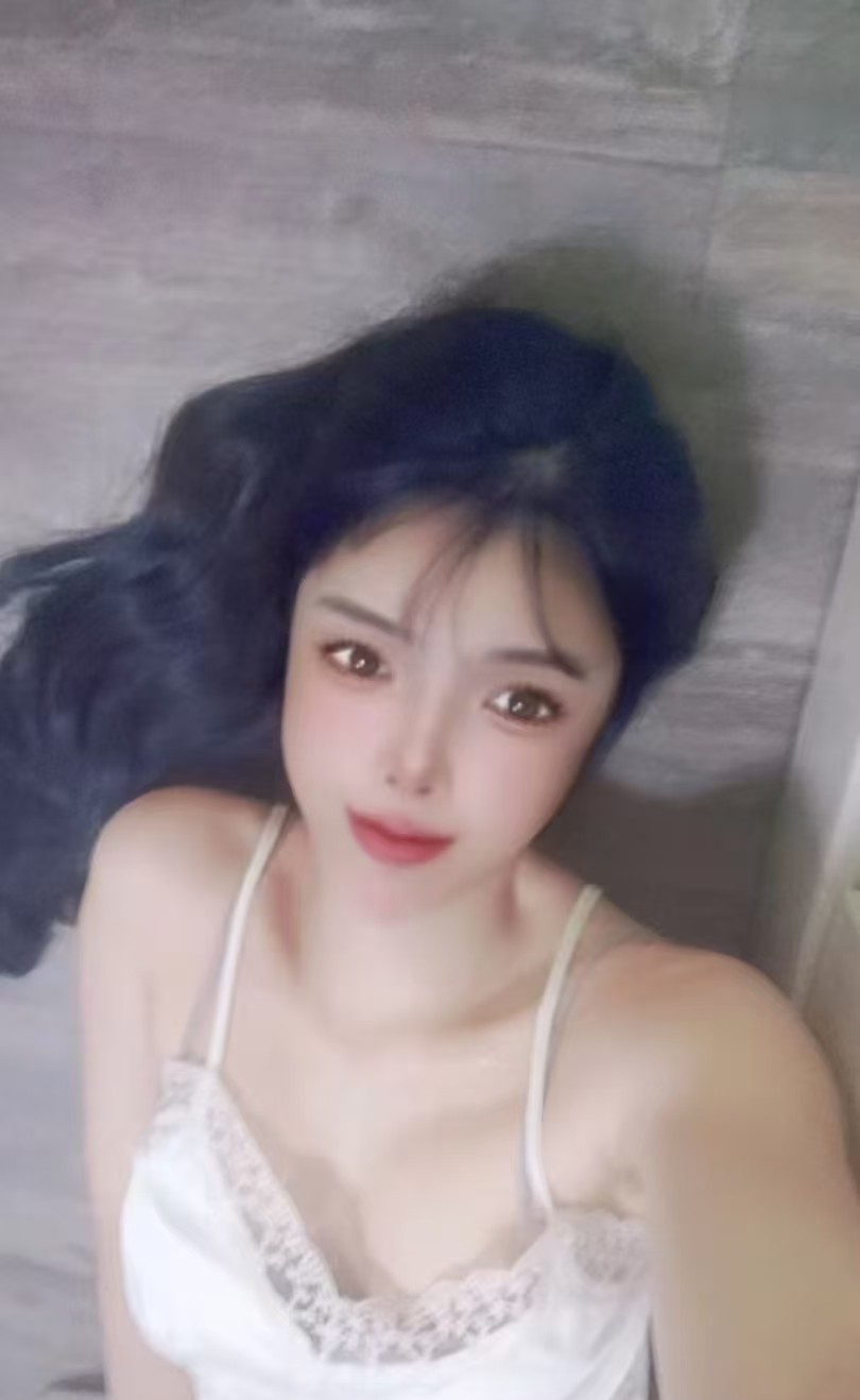 甜美颜值雪儿