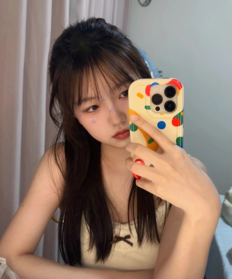 童颜美乳颜可