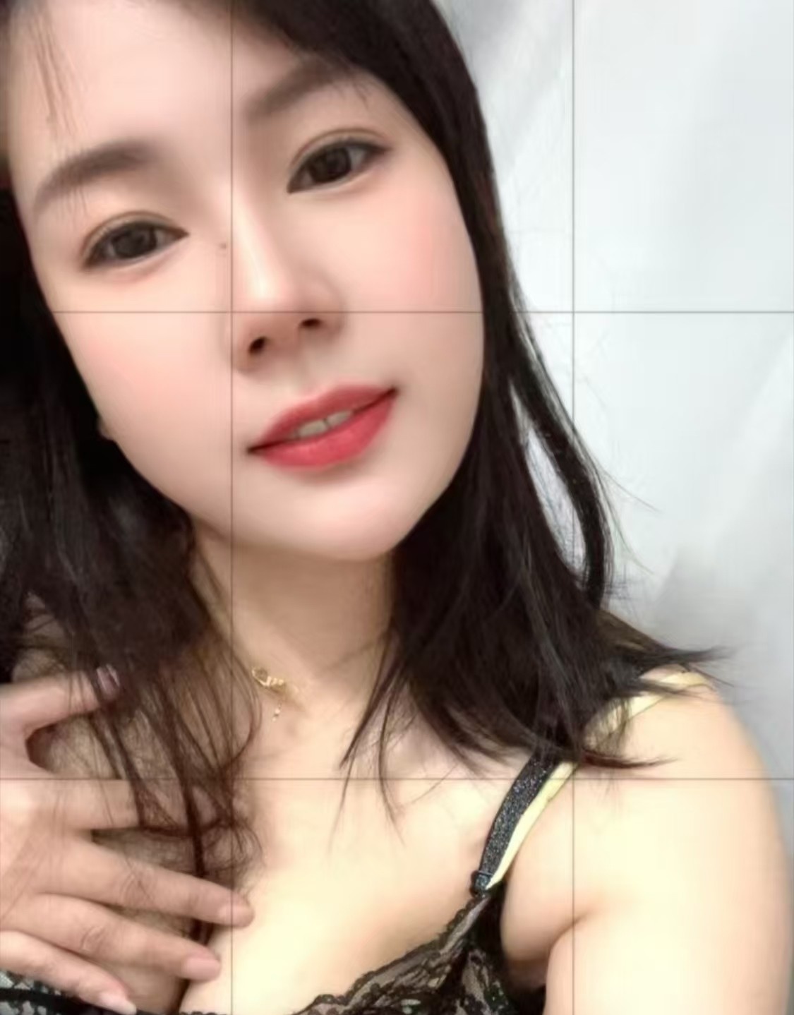 大胸美御姐点点