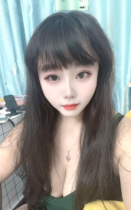 白云丰满美少妇
