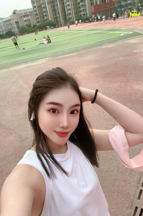 白云运动型韩系美女