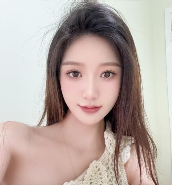 性感妩媚白嫩悠悠