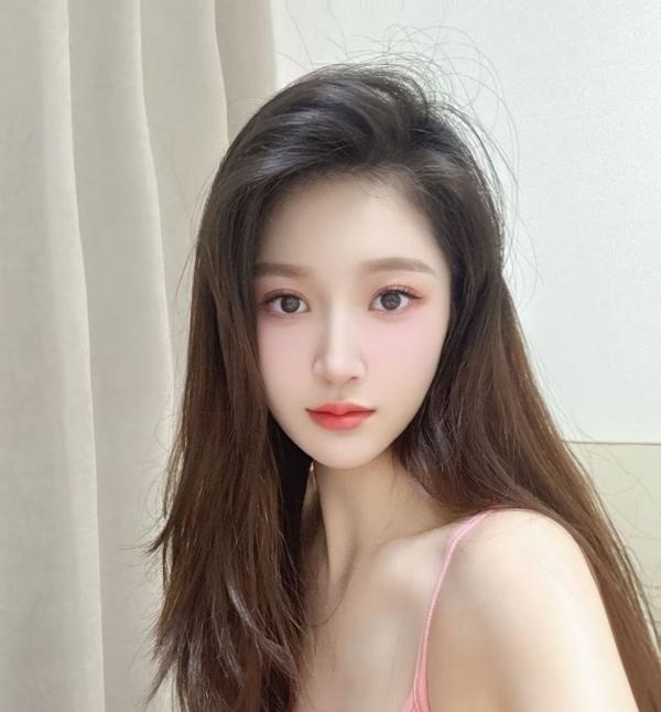 性感妩媚白嫩悠悠