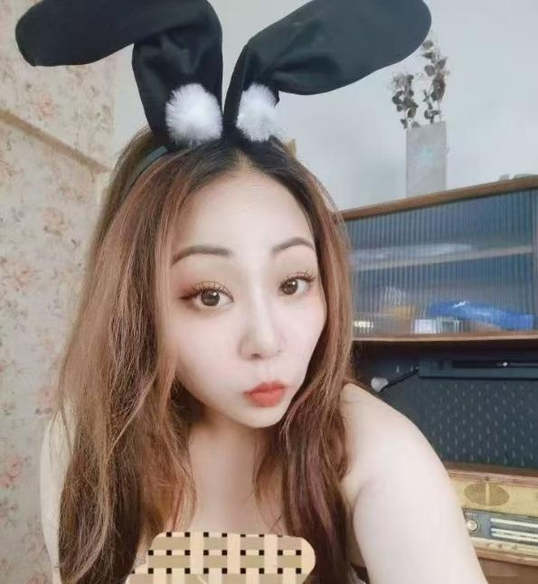 海珠兔女郎小优