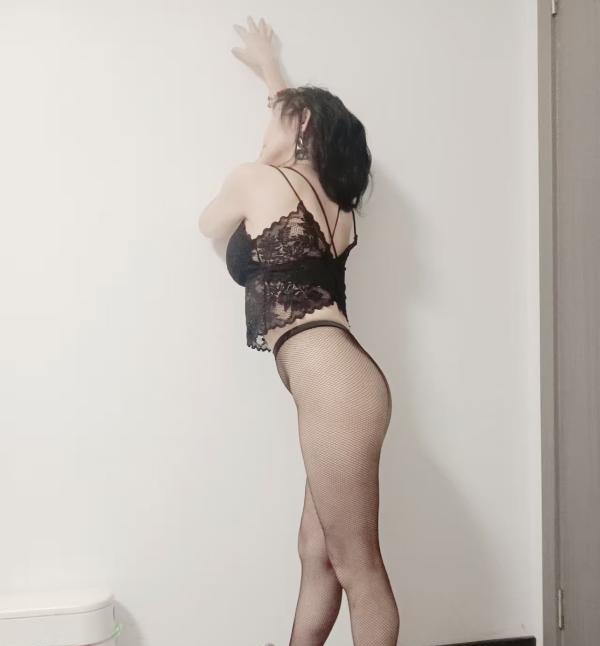 嘉定自聊性感骚妇