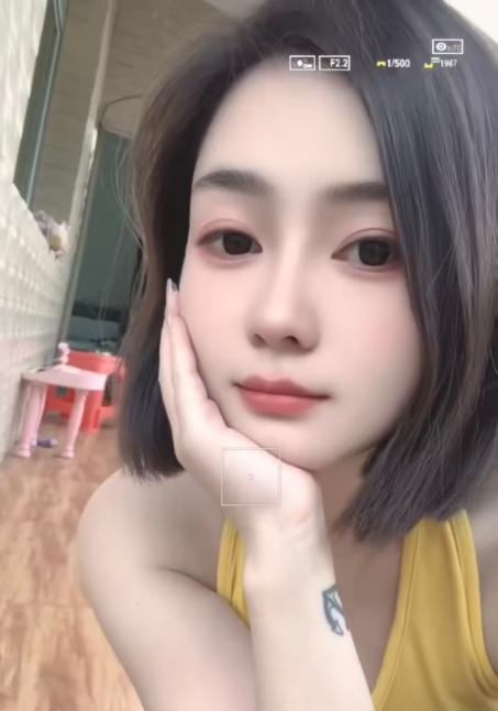 兼职美女花生米小姐姐