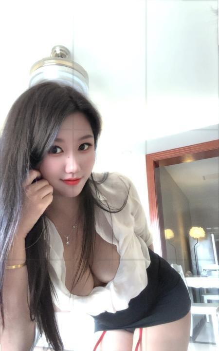 水嫩多汁小桃桃