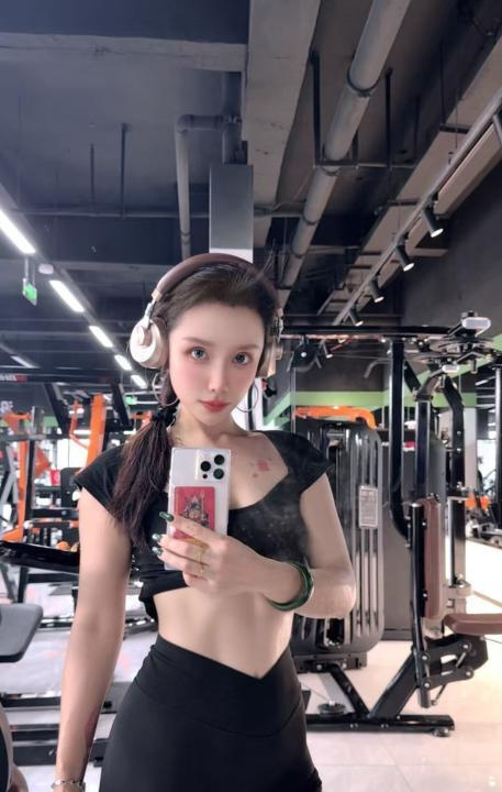 新区姗姗少妇