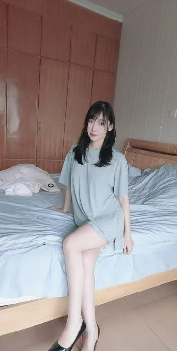 新北大胸长腿妹子