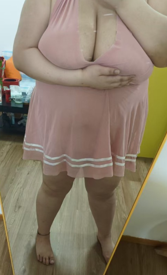 深圳龙华大胸妹