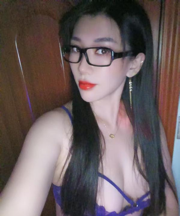 性欲旺盛的淫妇