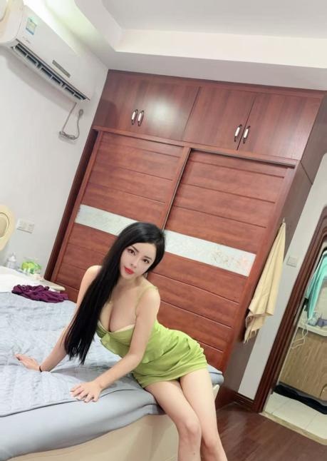 新区骚货莫妮卡