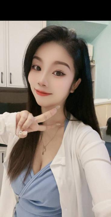 反差纯情闷骚少妇