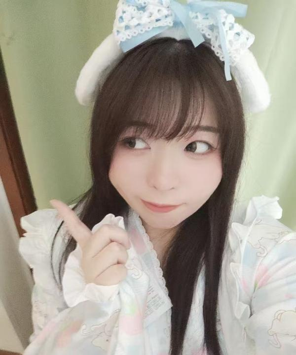 可乐不加冰二次元妹子