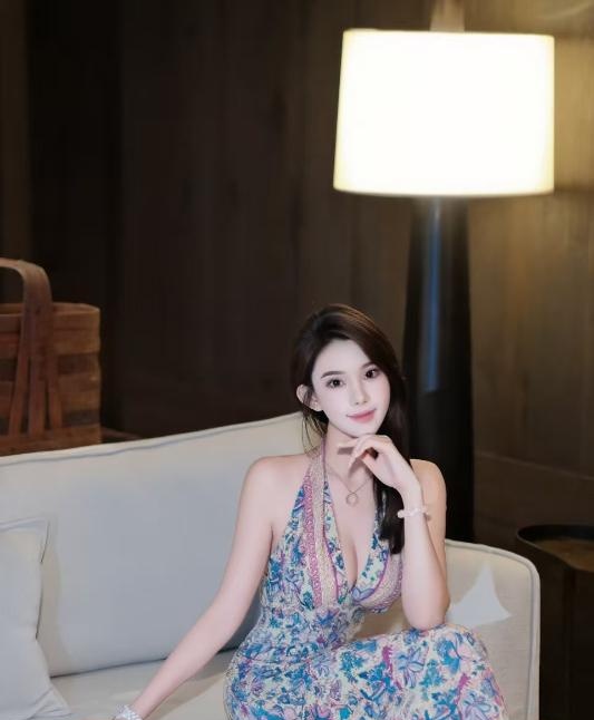 苏州长腿车模