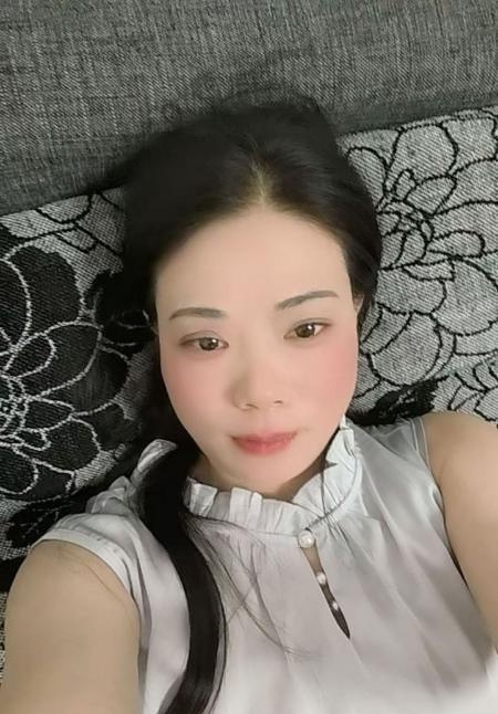 雨花大胸骚妇