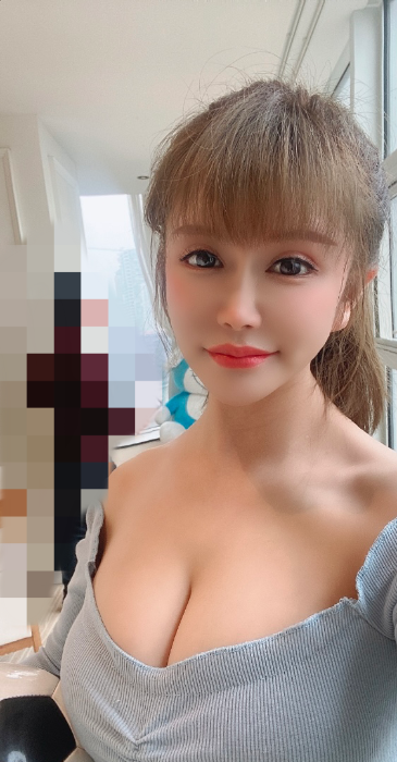 爱深喉的小骚妇
