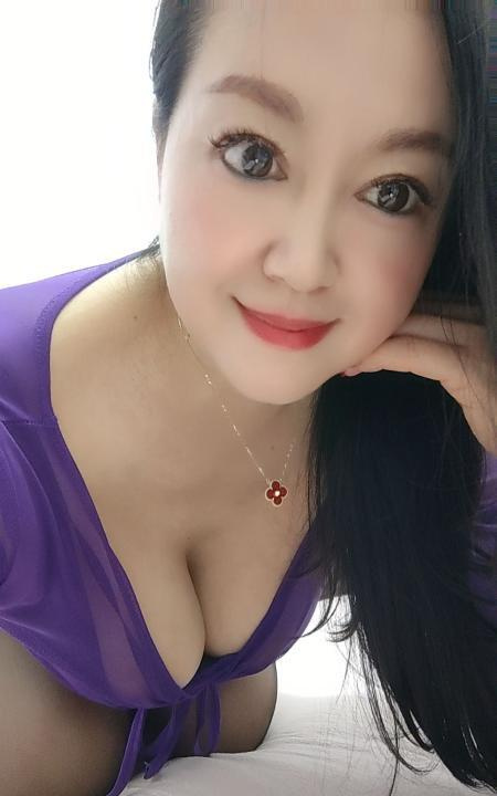 罗湖口岸小骚货少妇