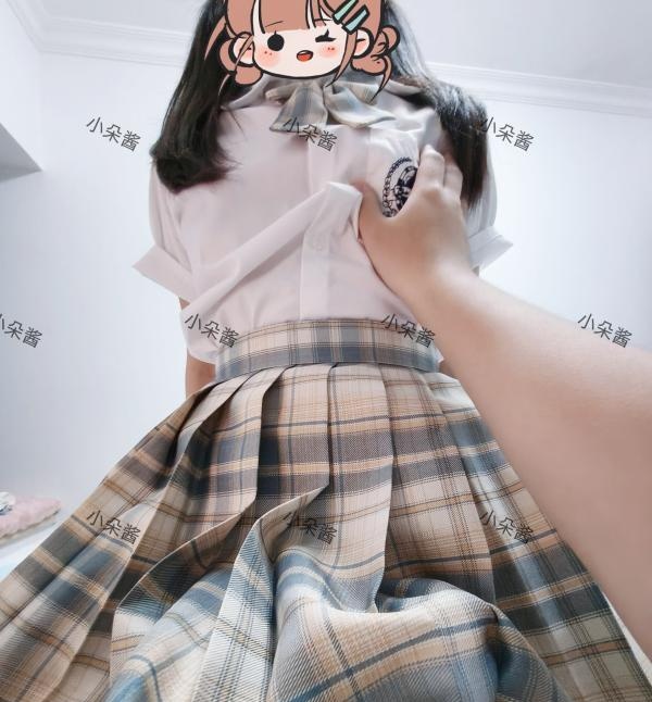 反差萝莉小朵酱