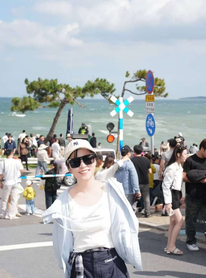 万达娇小妹妹