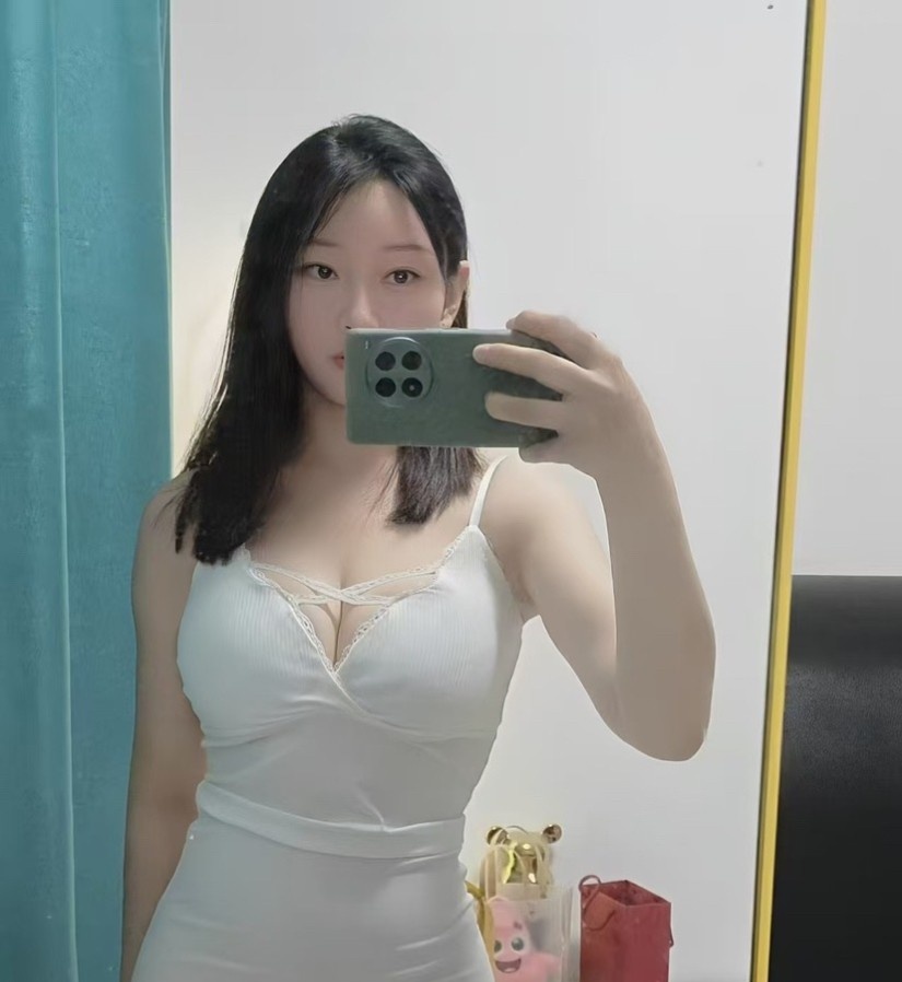福田瑜伽翘臀老师