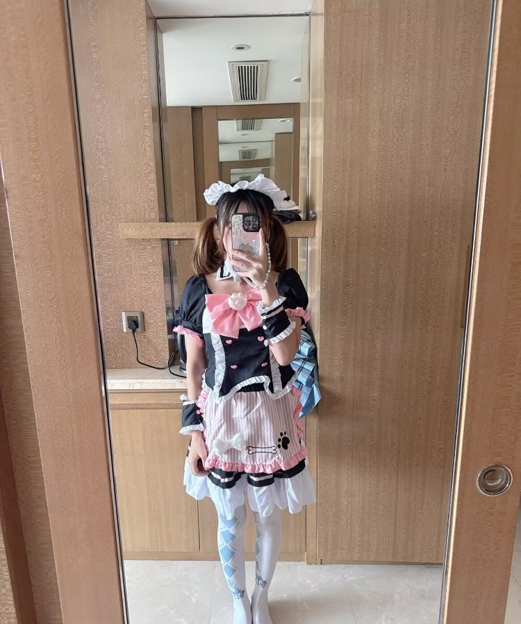 粉嫩萝莉小公主
