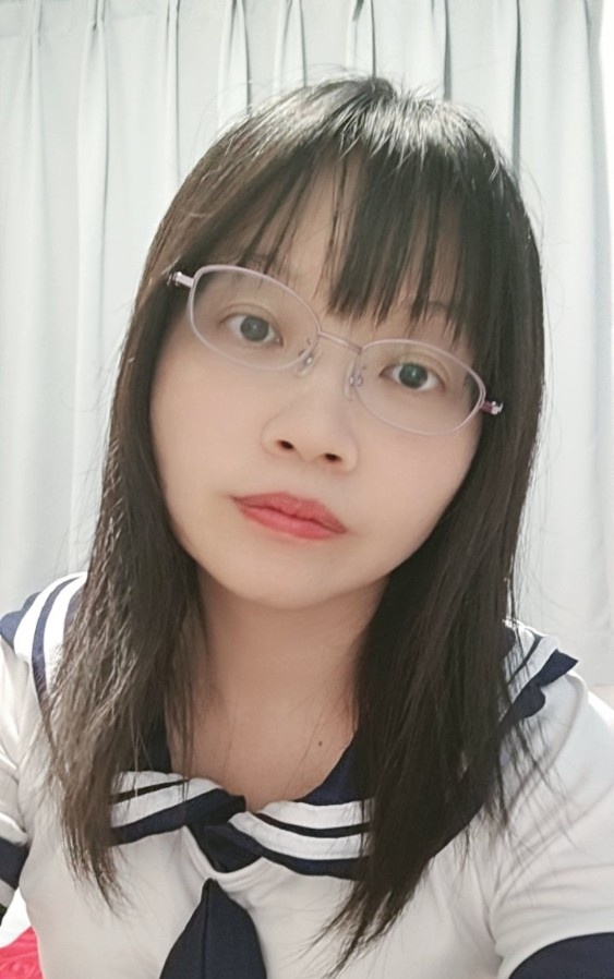 性价比眼镜骚妹