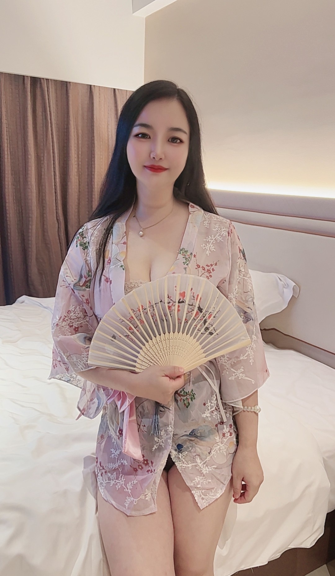 大奶御姐媛媛