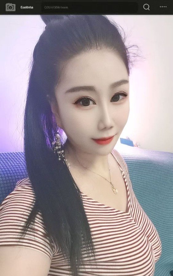 上位一字马女骑