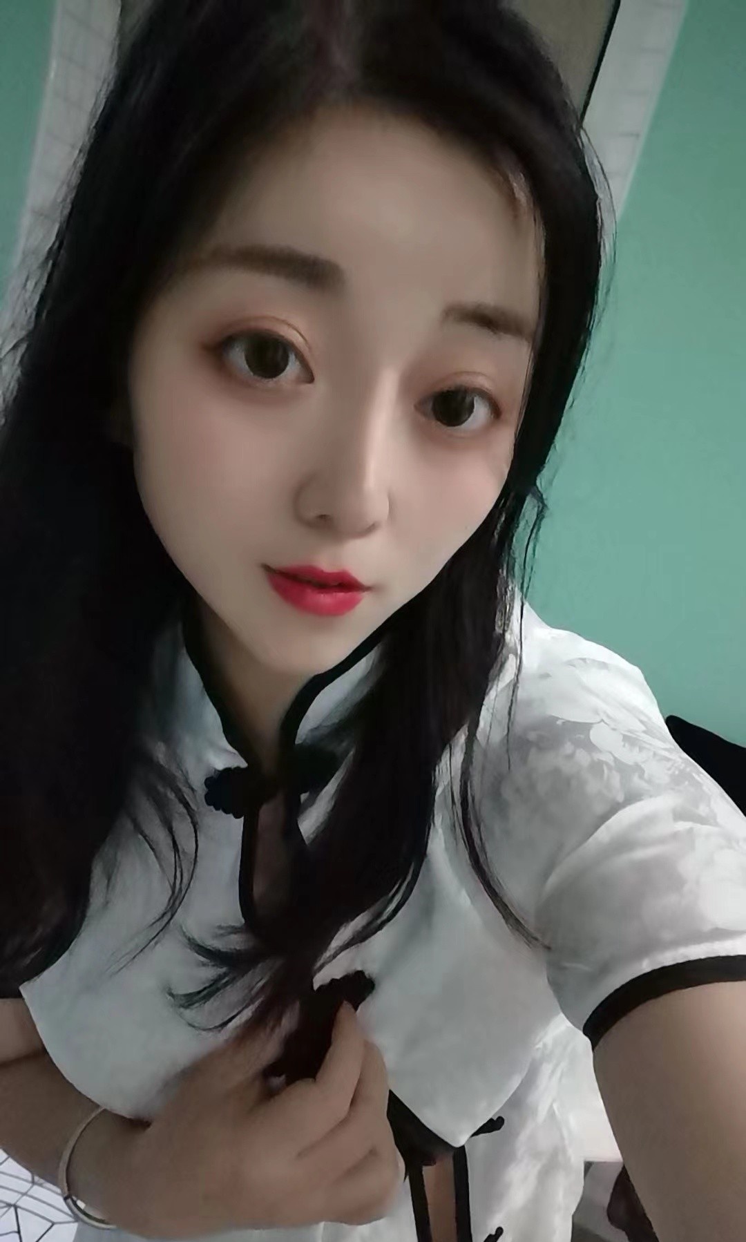 静安三通美少妇