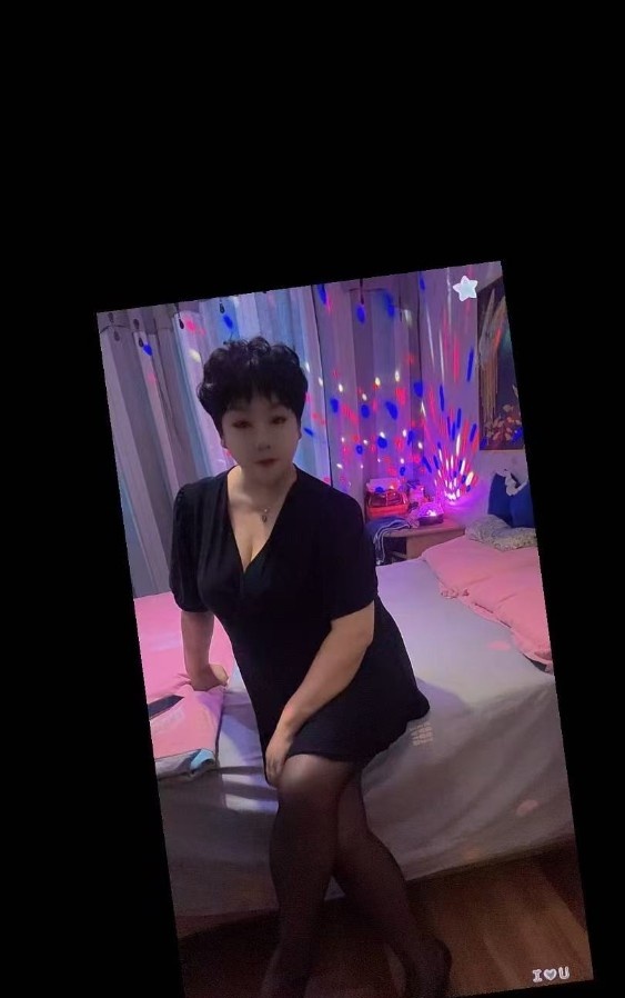苏州兼职大奶骚货各种姿势享受