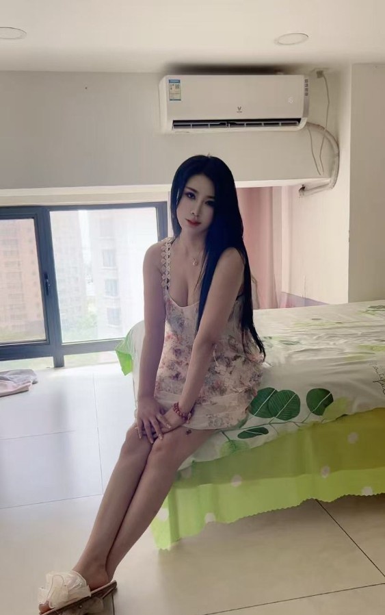 河东公寓大胸美女