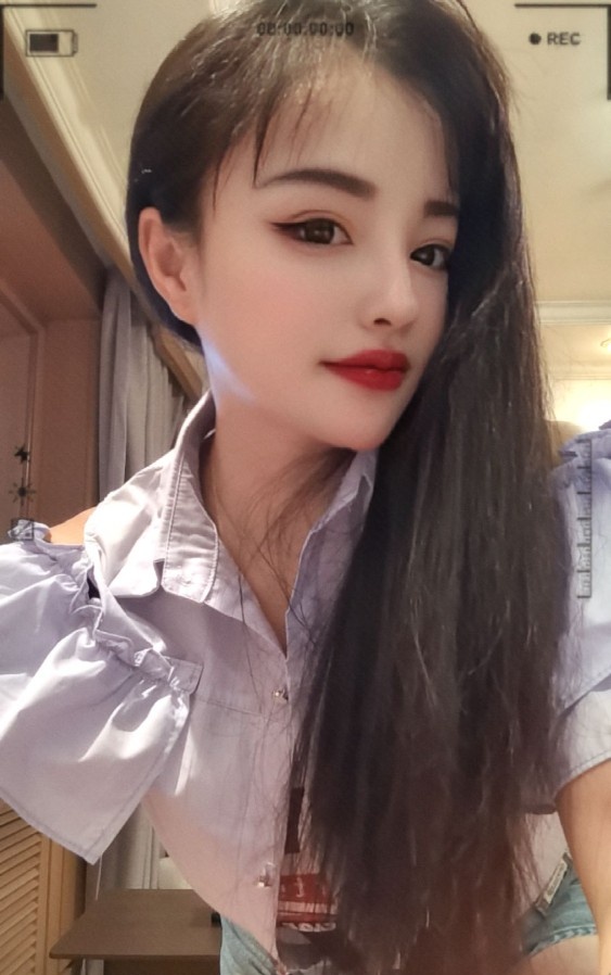 方庄巨乳颜值女友