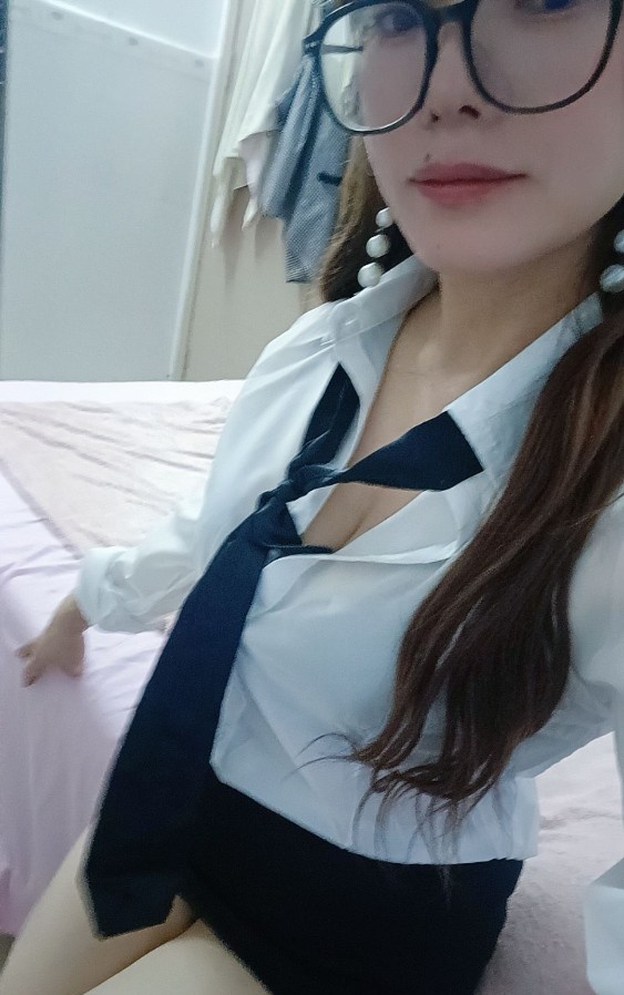 出击番禺骚妇小烟火