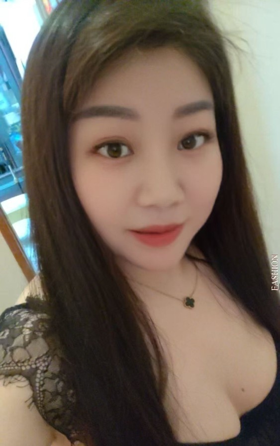 丰满巨臀少妇