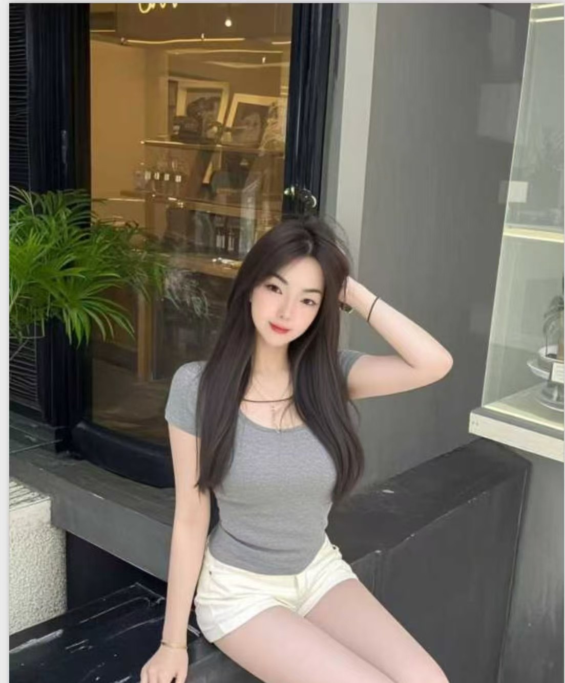 甜美乖巧颜值舒然