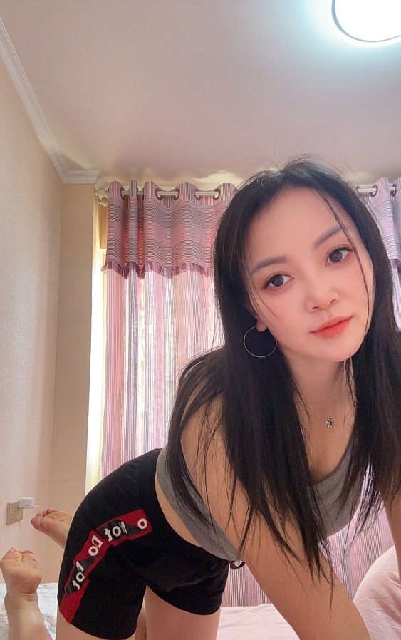 性感天然大胸兼职老师